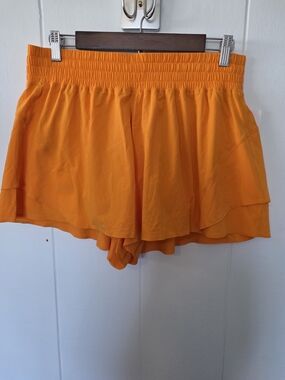 Lululemon Shake It Out HR Run Short 2.5" NWT Size L